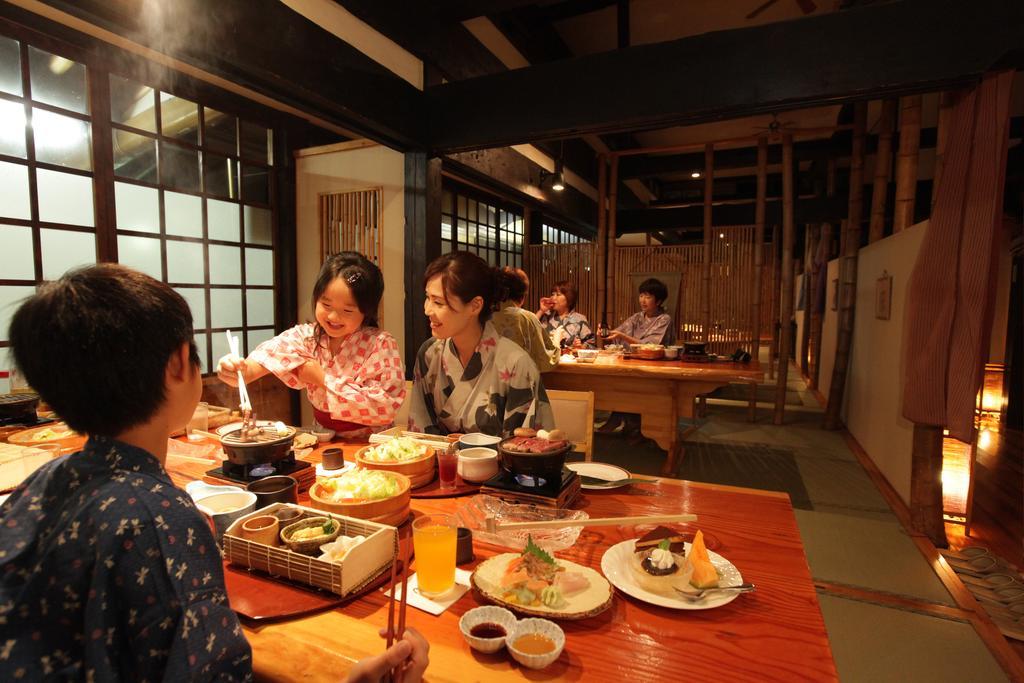 Takaragawa Onsen Ousenkaku Hotell Minakami Eksteriør bilde
