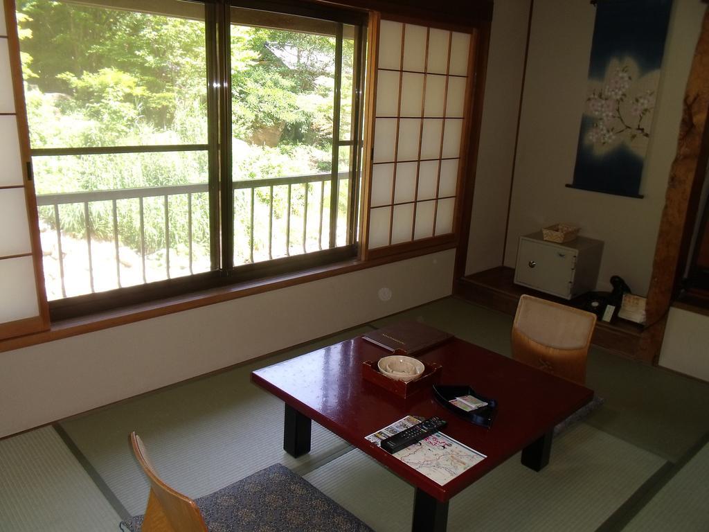Takaragawa Onsen Ousenkaku Hotell Minakami Eksteriør bilde