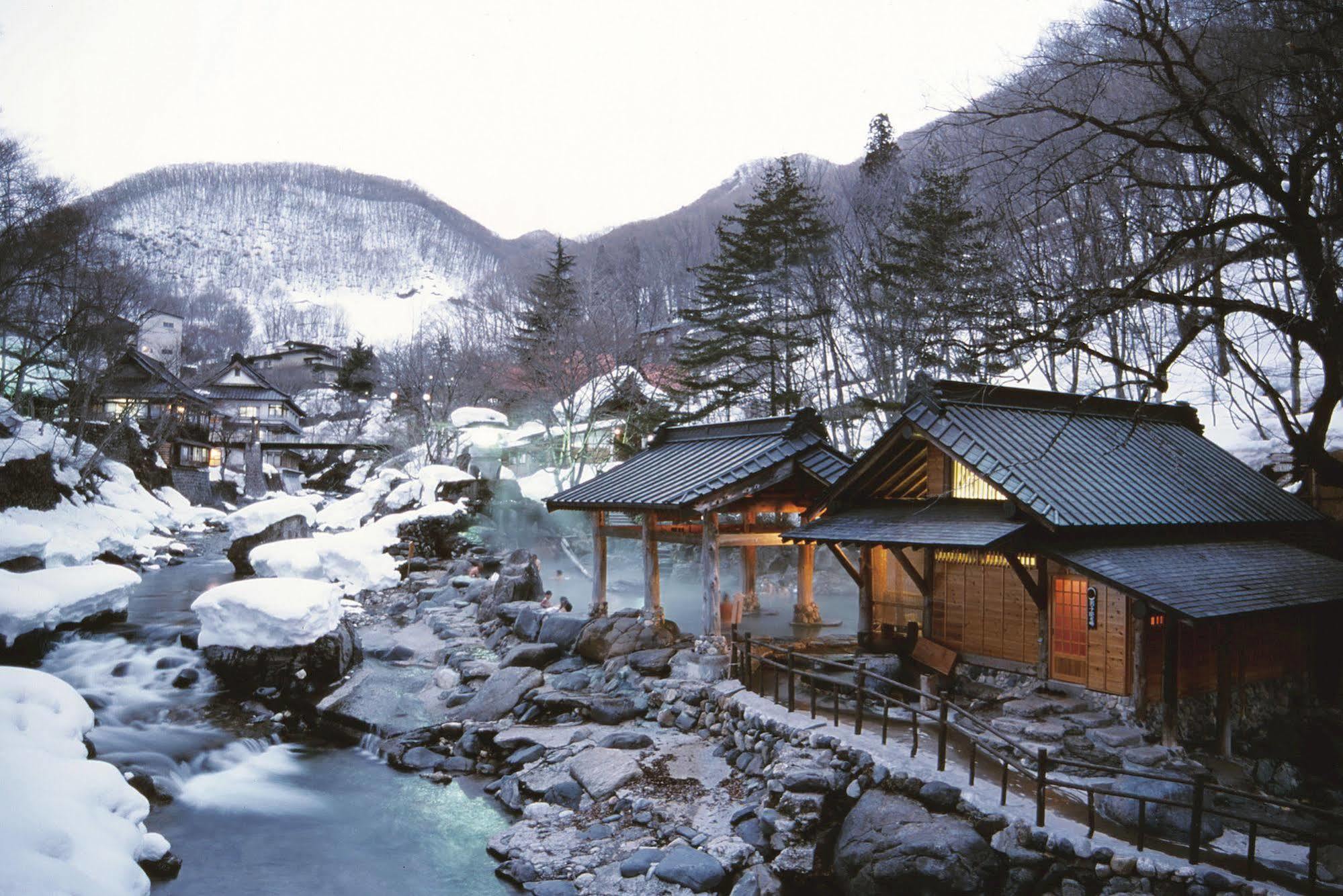 Takaragawa Onsen Ousenkaku Hotell Minakami Eksteriør bilde