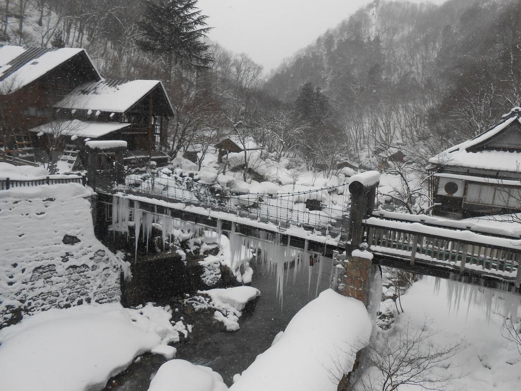 Takaragawa Onsen Ousenkaku Hotell Minakami Eksteriør bilde